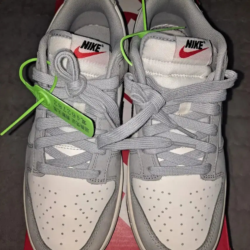 [BUNJANG] Nike Dunk Low Smoke Grey Sneakers / 나이키 덩크로우 스모크 그레이 판매합니다.