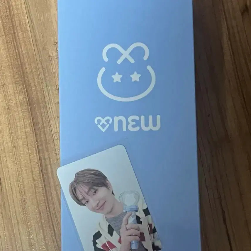 [BUNJANG] Onew Official Lightstick with Photocard / 미개봉 온유 ONEW 응원봉 팬라이트 포카포함