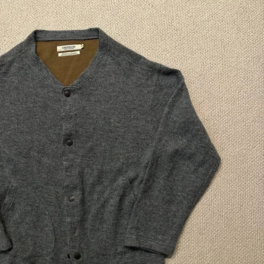 [SOLD OUT] 옴니갓 OMNIGOD 가디건