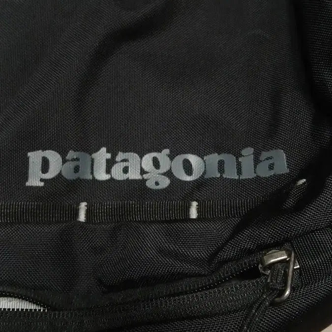 [BUNJANG] Patagonia Black Backpack / 파타고니아 블랙 백팩 가방 노트북가방 등 변형가능