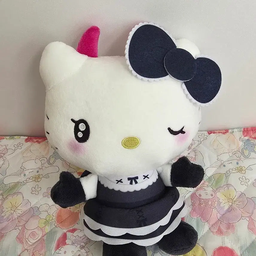 [BUNJANG] Sanrio Hello Kitty Bundle Set / 산리오 정품 키티 인형 2종 일괄