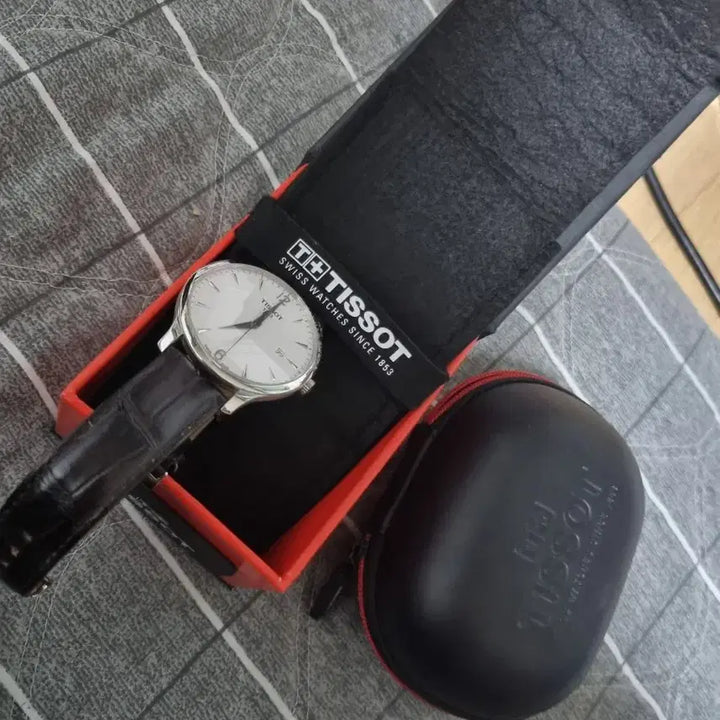 [BUNJANG] Tissot Leather Watch / 티쏘 가죽 시계