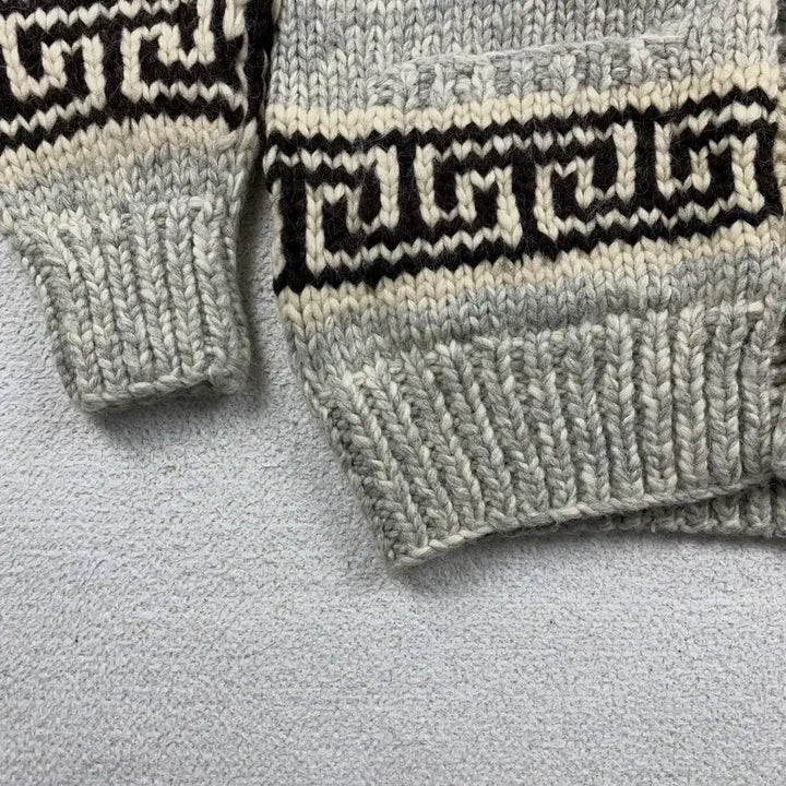 [BUNJANG] Kanata Thunderbird Canada Cowichan Cardigan / 카나타 선더버드 캐나다 코위찬 가디건
