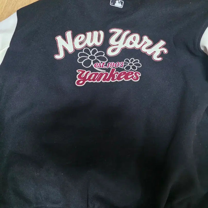 [BUNJANG] MLB Yankees Varsity Jacket / MLB 엠엘비 카라봄바시티자켓 새상품 아주저렴히판매!!