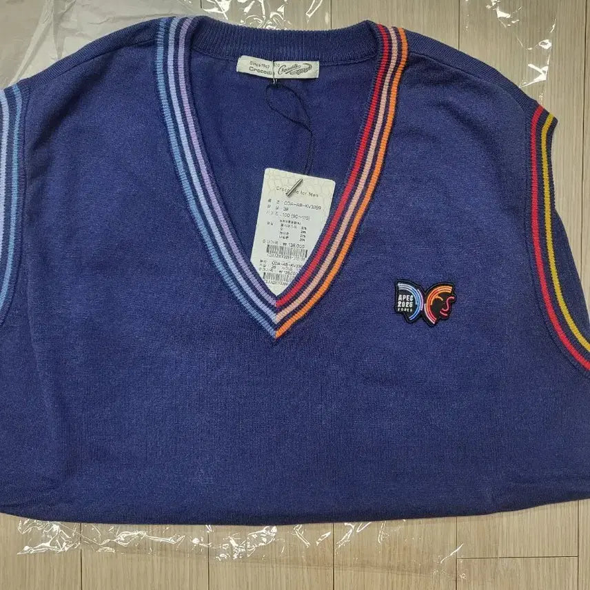 [BUNJANG] APEC Crocodile V-Neck Knit Vest / APEC 크로커다일 브이넥 남성 니트 조끼