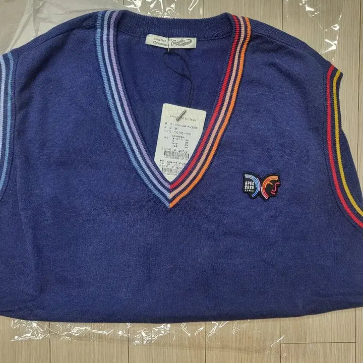 [BUNJANG] APEC Crocodile V-Neck Knit Vest / APEC 크로커다일 브이넥 남성 니트 조끼