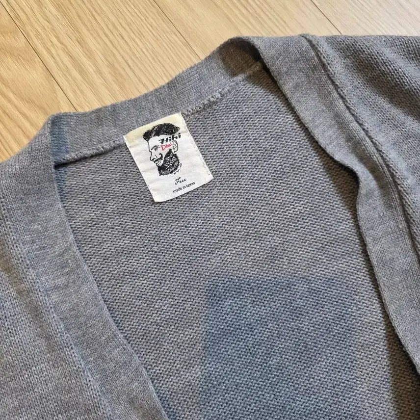 [BUNJANG] Gray V-neck Knit Cardigan XL / 회색 브이넥 니트 가디건 XL