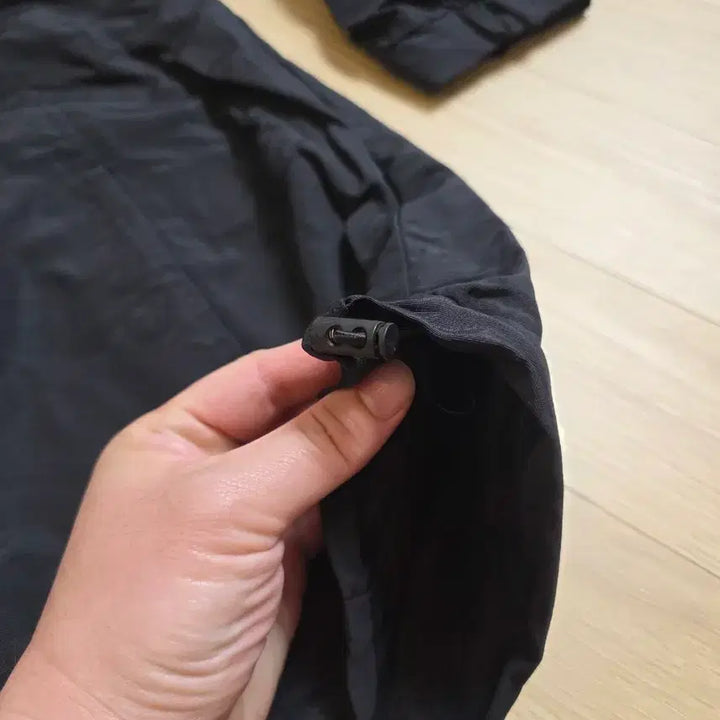 [BUNJANG] Modesty Black Anorak Hooded Windbreaker Jacket / 모데스티 블랙 아노락 후드 바람막이
