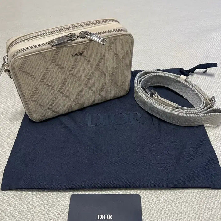 [BUNJANG] Dior CD Diamond Messenger Bag Shoulder Bag / 디올 CD 다이아몬드 메신저백 숄더백