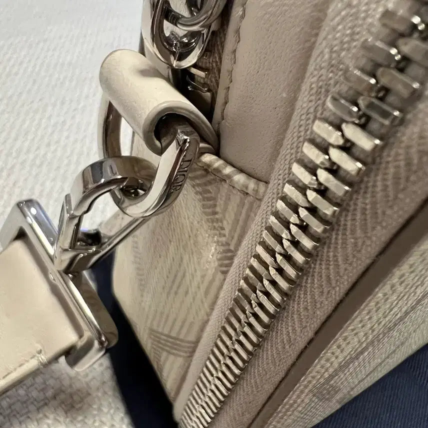 [BUNJANG] Dior CD Diamond Messenger Bag Shoulder Bag / 디올 CD 다이아몬드 메신저백 숄더백