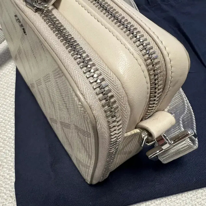 [BUNJANG] Dior CD Diamond Messenger Bag Shoulder Bag / 디올 CD 다이아몬드 메신저백 숄더백