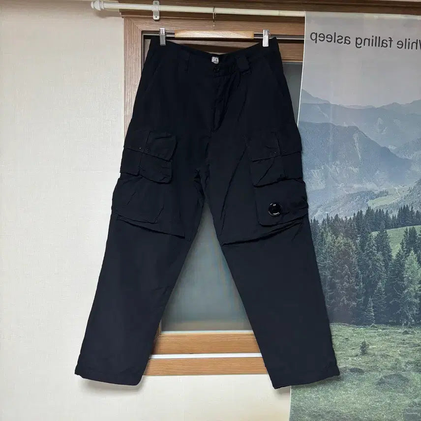 [BUNJANG] CP Company Flat Nylon Cargo Pants Black / [48] CP컴퍼니 플랫 나일론 카고팬츠 블랙
