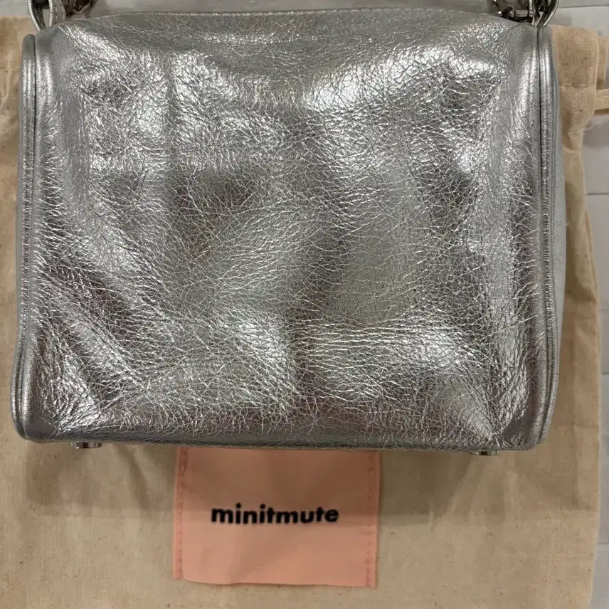 [BUNJANG] minitmute Brett Mini Crossbody Bag Silver / 미닛뮤트 브렛미니 실버