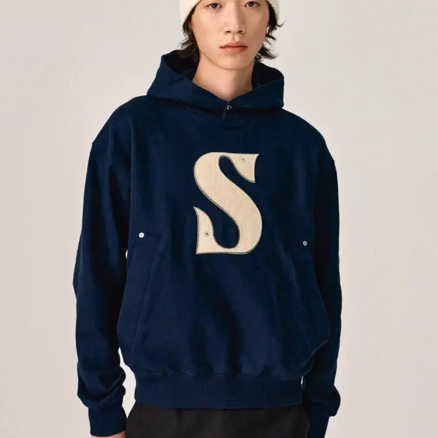 [BUNJANG] Setter Applique Pocket Logo Hoodie Navy / 세터 아플리케 포켓 로고 후드 네이비