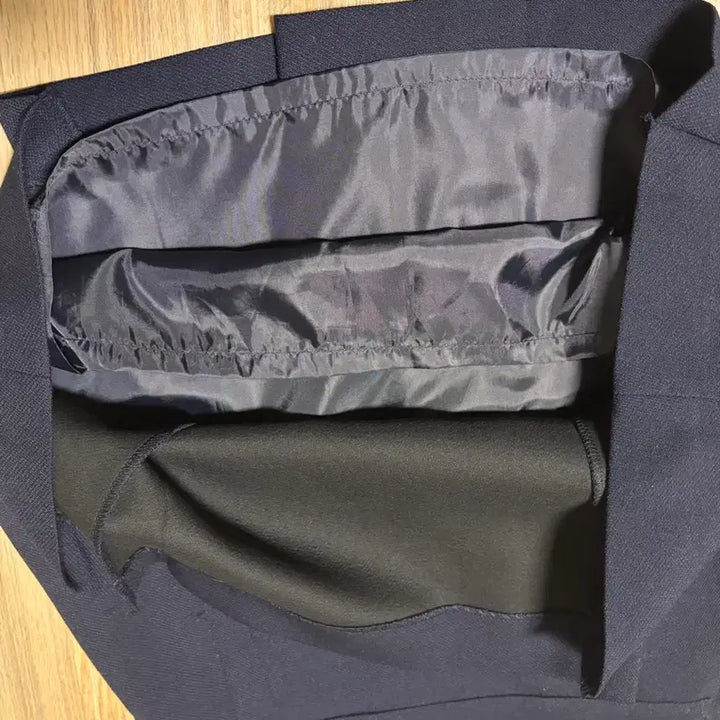 [BUNJANG] Navy Gold Button Midi Skirt / 네이비 스커트 금장 단추
