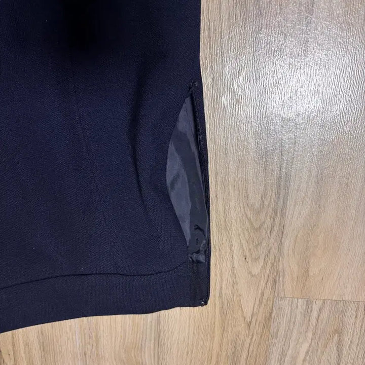 [BUNJANG] Navy Gold Button Midi Skirt / 네이비 스커트 금장 단추