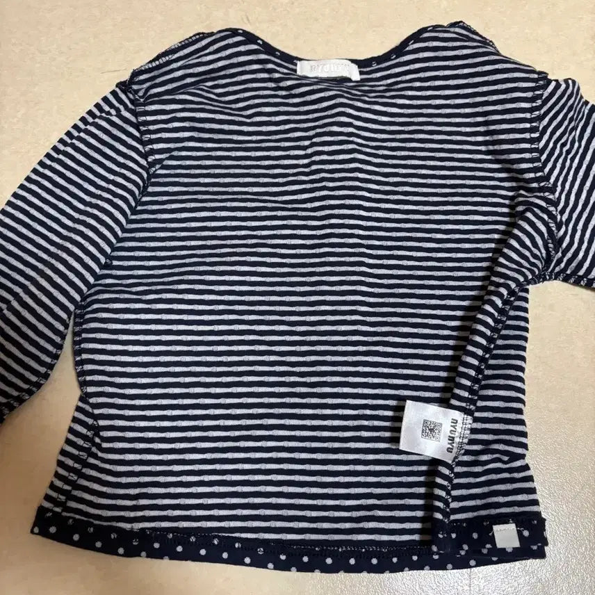 [BUNJANG] nyunyu Navy Polka Dot Cardigan / nyunyu 땡땡이가디건