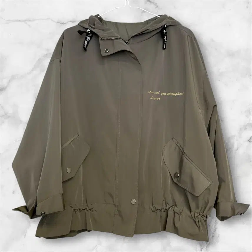 [BUNJANG] Designer Hooded Windbreaker Jacket with Fabric Print / 디자이너 바람막이 후드 자켓. 패브릭 프린트.8899110사이즈 정도