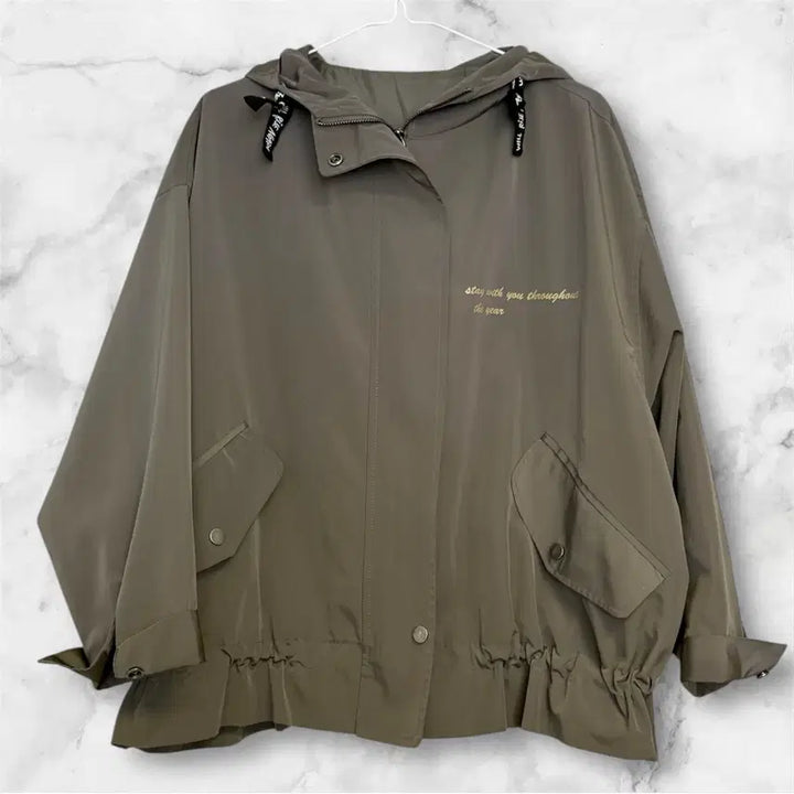 [BUNJANG] Designer Hooded Windbreaker Jacket with Fabric Print / 디자이너 바람막이 후드 자켓. 패브릭 프린트.8899110사이즈 정도