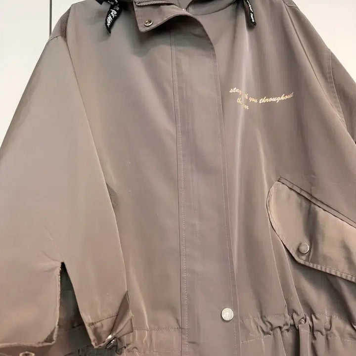 [BUNJANG] Designer Hooded Windbreaker Jacket with Fabric Print / 디자이너 바람막이 후드 자켓. 패브릭 프린트.8899110사이즈 정도