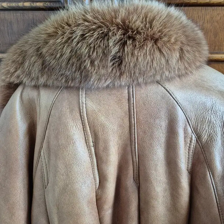 [BUNJANG] Brown Fur Trimmed Long Coat (Size 66) / 브라운 양가죽 퍼 트리밍 롱 코트 66