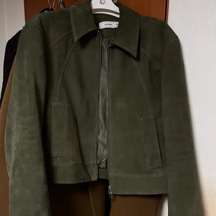 [BUNJANG] Waveis Cropped Leather Jacket & Suede Jacket Bundle / 웨이비니스 크롭 레더 자켓 스웨이드 자켓 일괄