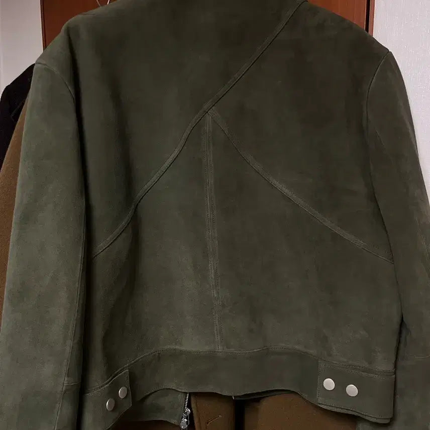 [BUNJANG] Waveis Cropped Leather Jacket & Suede Jacket Bundle / 웨이비니스 크롭 레더 자켓 스웨이드 자켓 일괄