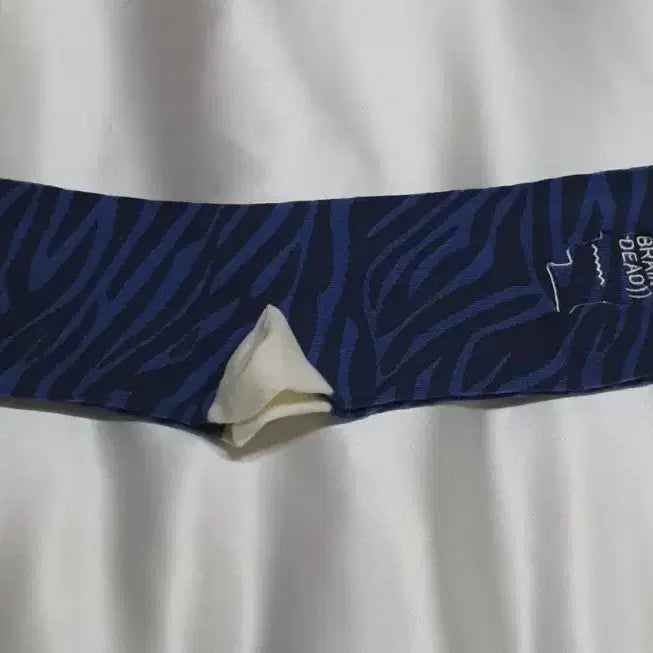 [BUNJANG] Brain Dead Zebra Logo Head Dress Socks / 블루 네이비 지브라 얼룩말 브레인 데드 로고헤드 드레스 삭스 양말