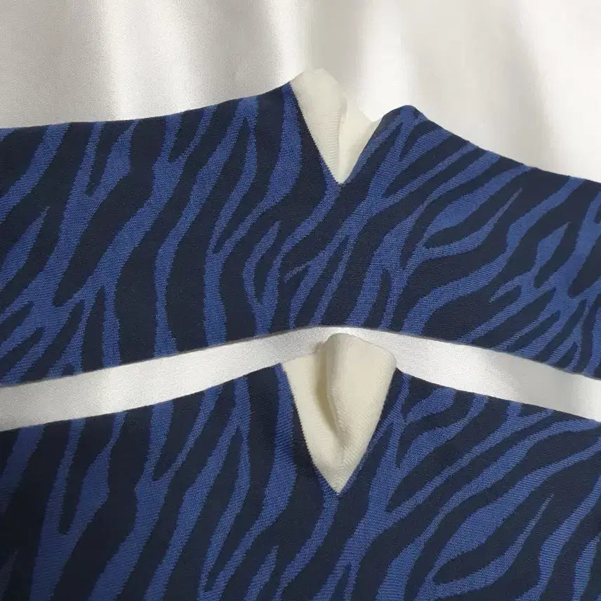 [BUNJANG] Brain Dead Zebra Logo Head Dress Socks / 블루 네이비 지브라 얼룩말 브레인 데드 로고헤드 드레스 삭스 양말