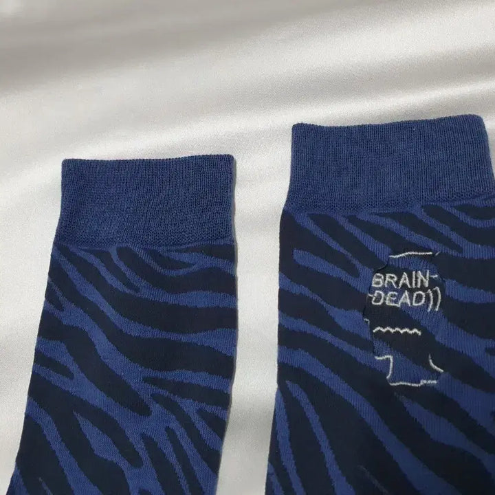[BUNJANG] Brain Dead Zebra Logo Head Dress Socks / 블루 네이비 지브라 얼룩말 브레인 데드 로고헤드 드레스 삭스 양말