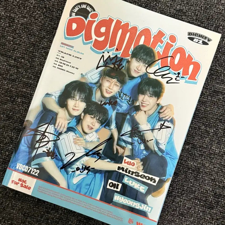 [BUNJANG] Dignity Dignition 1st Album Signed Album / Dignity 디그니티 1집 싸인 앨범 판매합니다.