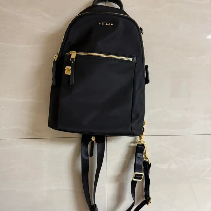 [BUNJANG] Tumi Black Nancy Convertible Sling Bag Backpack / TUMI 투미 블랙 슬링백 백팩 낸시 컨버터블