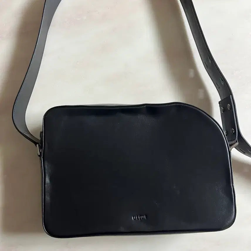 [BUNJANG] UTUUT Bogen Bag Shoulder Bag / 어텃 utuut bogen bag 숄더백 가방