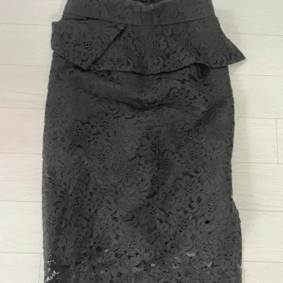 [BUNJANG] Black Lace Midi Skirt / 블랙 레이스 스커트
