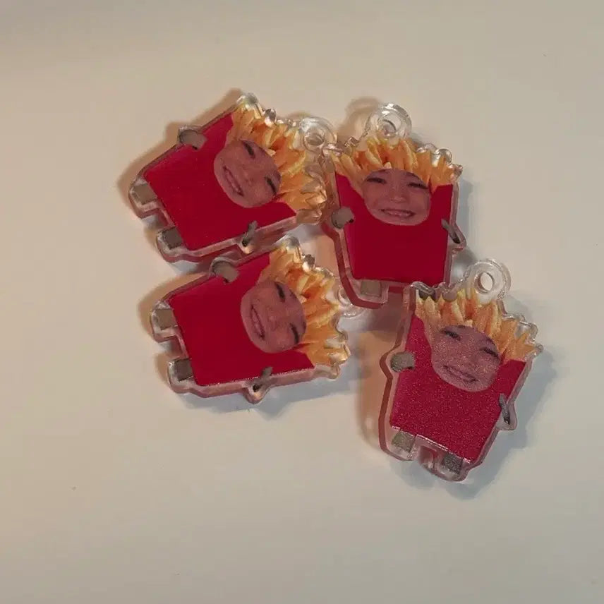 코르티스 건호 감자튀김 아크릴 키링 비공굿