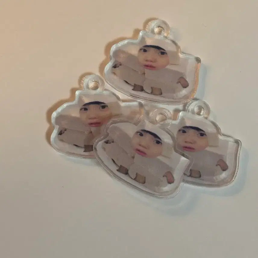 [BUNJANG] Cortis Juhoon Tofu Acrylic Keyring / 코르티스 주훈 두부 아크릴 키링