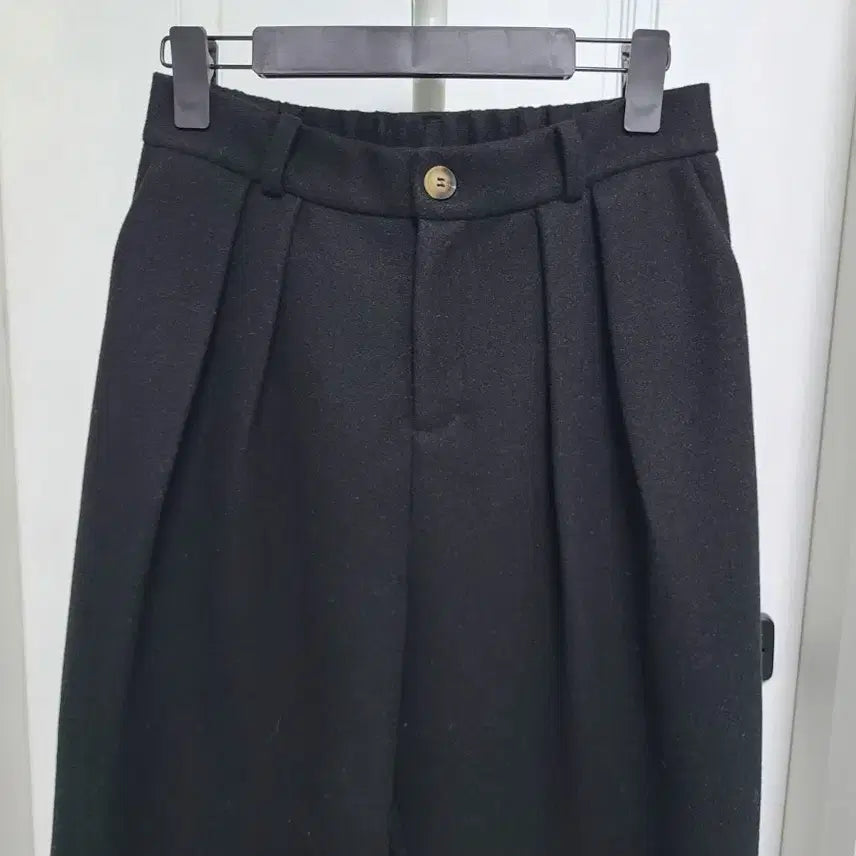 [BUNJANG] Wool Blend Two-Tuck Slacks / <새상품>울모직 투 핀턱 뒷밴딩 슬랙스 팬츠