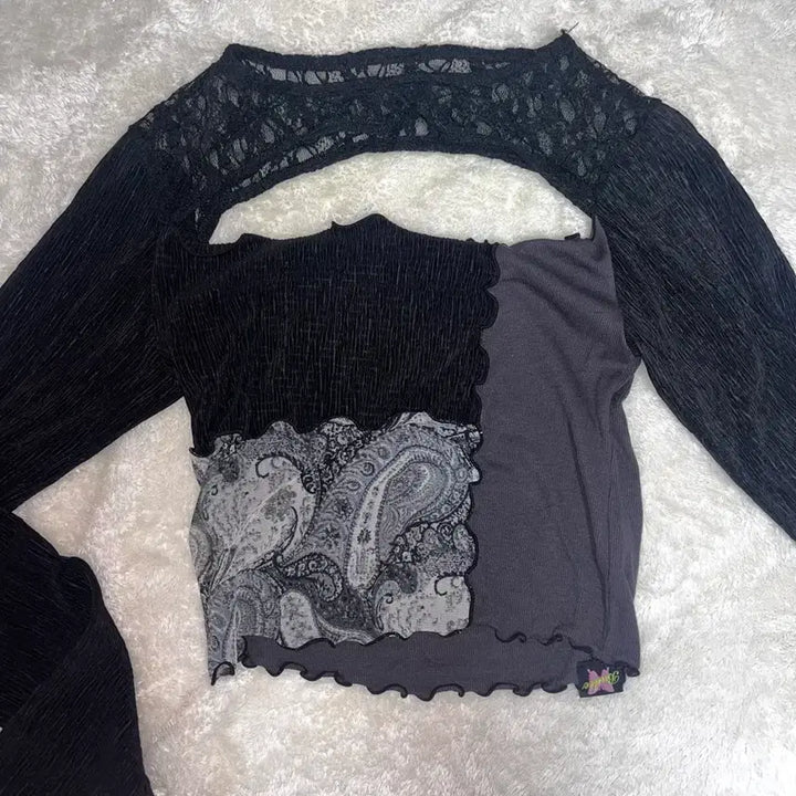 [BUNJANG] Lace Bolero Crop Top / 급처 / 배디 badee 레이스 볼레로 크롭 탑