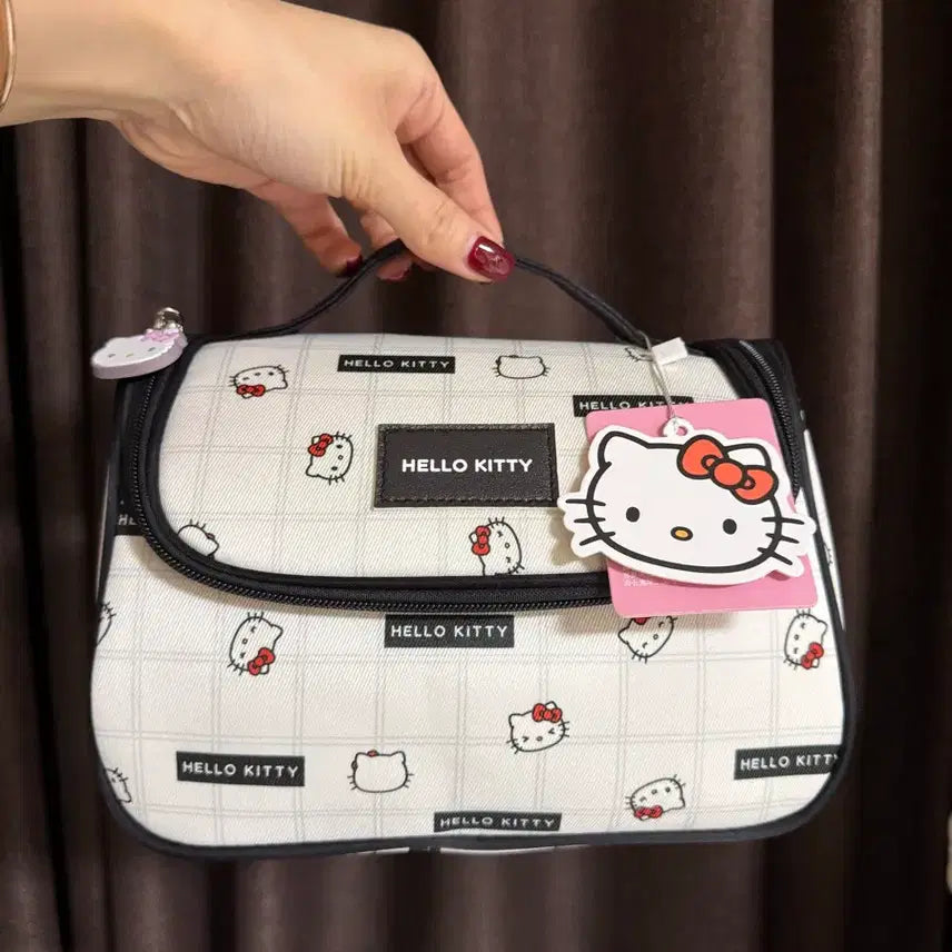 [BUNJANG] Hello Kitty Patterned Pouch Bag / 헬로키티 패턴 파우치 가방