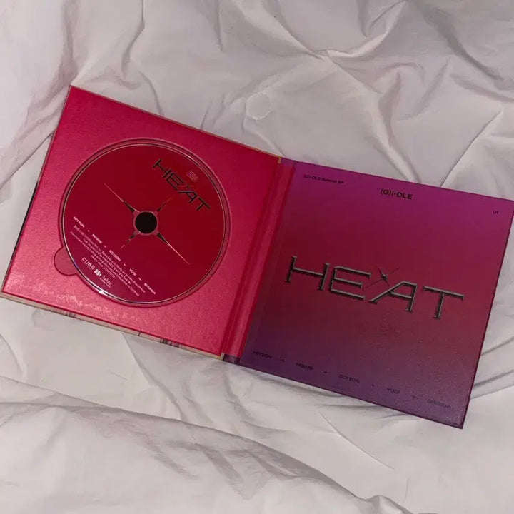 [SOLD OUT] (여자)아이들 HEAT 앨범