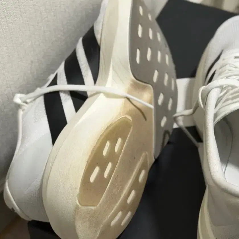 [SOLD OUT] 아디다스 아디제로 에보 SL 화이트 225