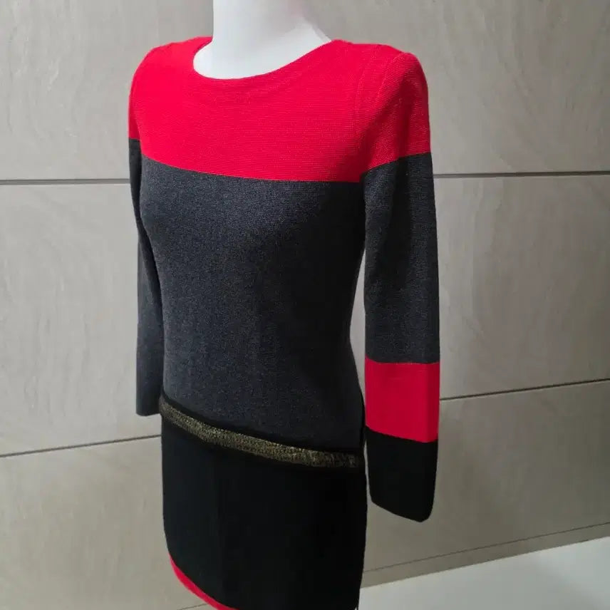 [BUNJANG] Mise-en-scene Knit Dress / 미샤 배색 니트 원피스 / 44~55반 추천