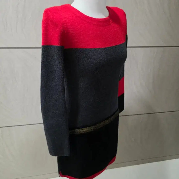 [BUNJANG] Mise-en-scene Knit Dress / 미샤 배색 니트 원피스 / 44~55반 추천