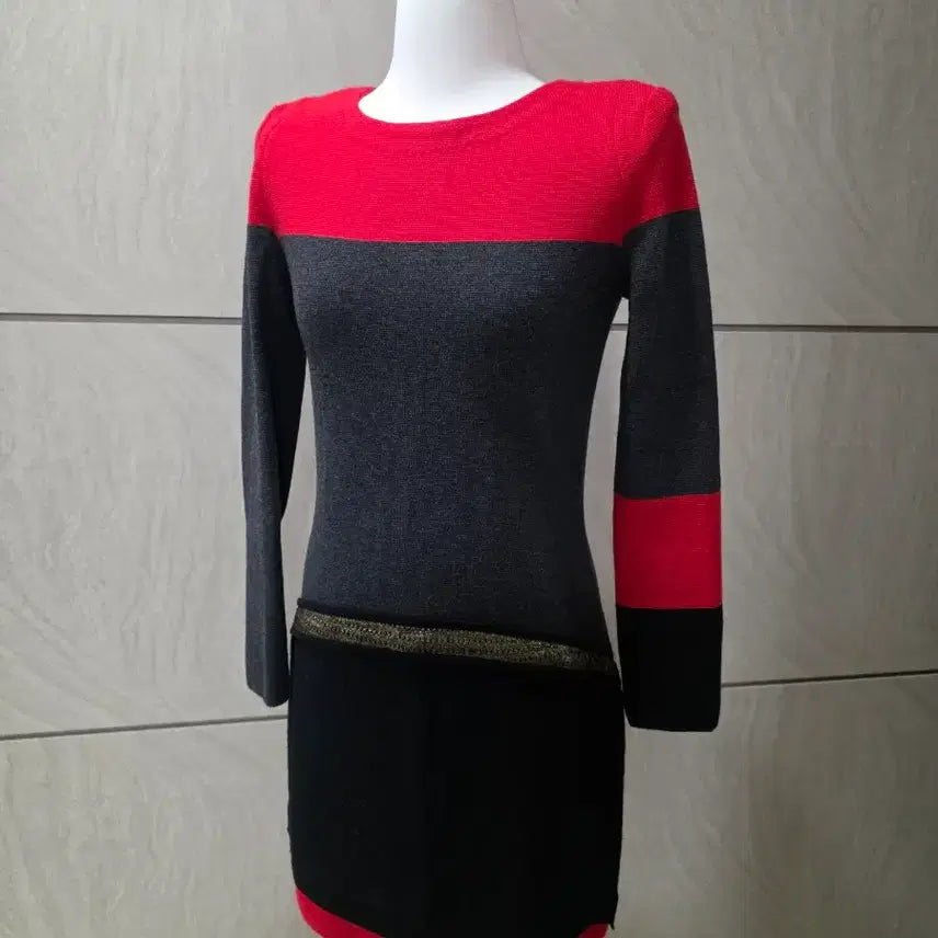 [BUNJANG] Mise-en-scene Knit Dress / 미샤 배색 니트 원피스 / 44~55반 추천