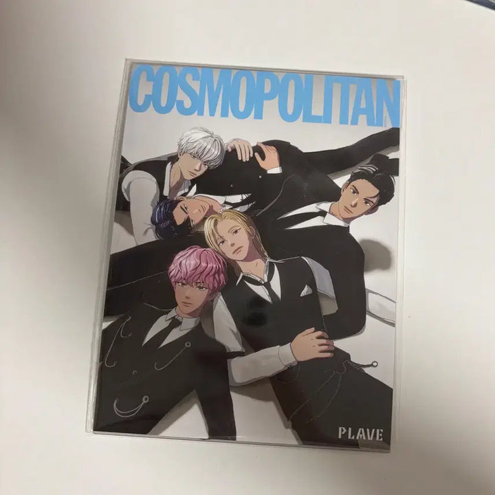 [BUNJANG] PLAVE Cosmopolitan Postcard / 플레이브 코스모폴리탄 엽서