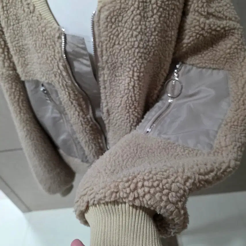 [BUNJANG] Oversized Fleece Jacket / 베이지 뽀글이 오버핏 양털점퍼 / 55~77