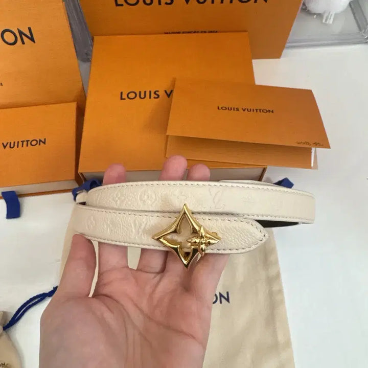 [BUNJANG] Louis Vuitton Flowergram Reversible Belt 20mm 80 / 루이비통 플라워그램 리버서블 벨트 20mm 80