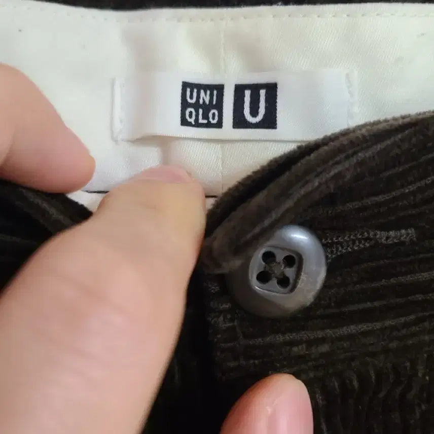 [BUNJANG] Uniqlo U Corduroy Pants (Size 28) / 유니클로 U 코듀로이 팬츠 28사이즈