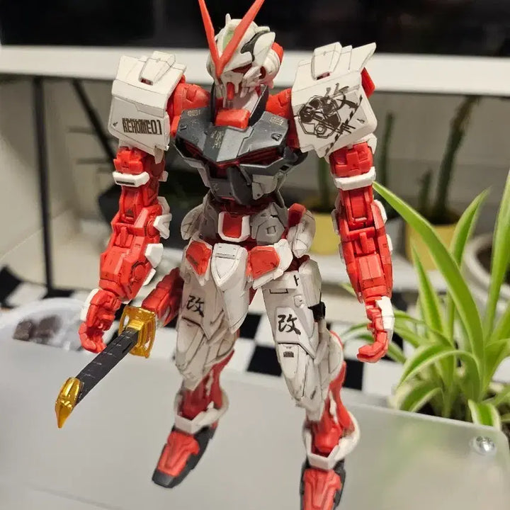 [BUNJANG] Bandai MG Red Frame Assembled Model Kit / mg 레드프레임 가조 판매합니다