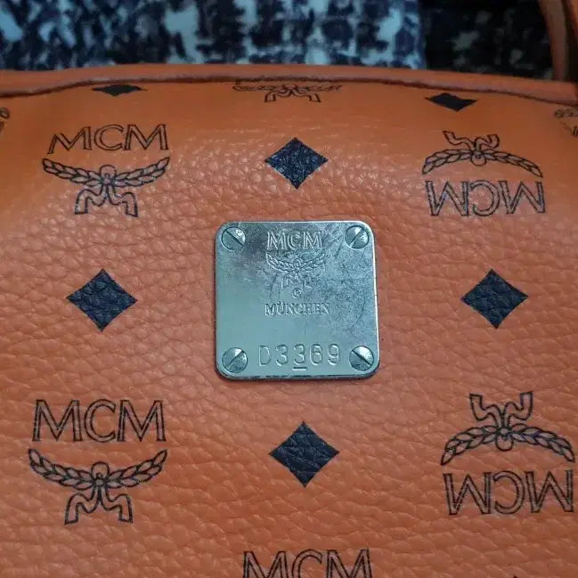 [BUNJANG] MCM Orange Logo Tote Bag / 가격내림 MCM 오렌지 로고 가방